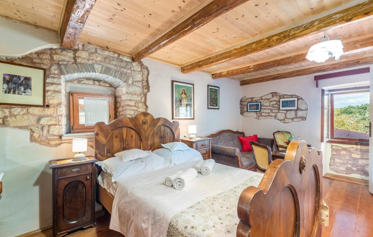 Hotel House Peresiji Pokój zdjęcie