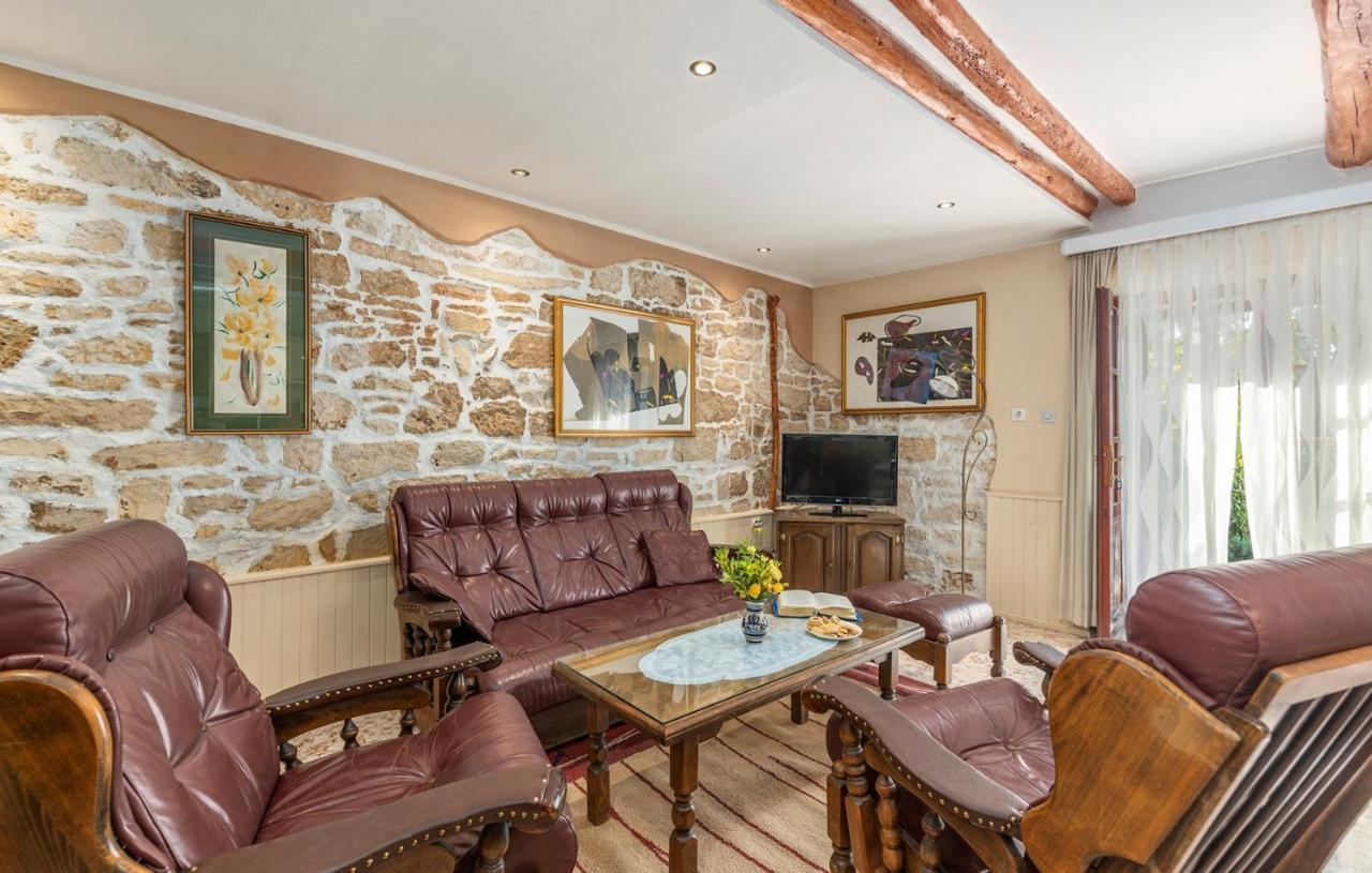 Hotel House Peresiji Pokój zdjęcie
