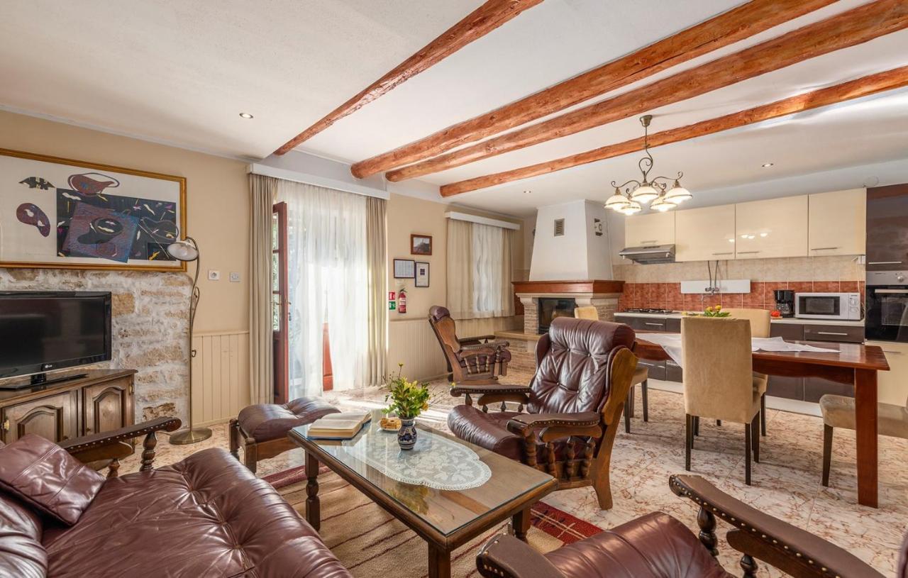 Hotel House Peresiji Pokój zdjęcie